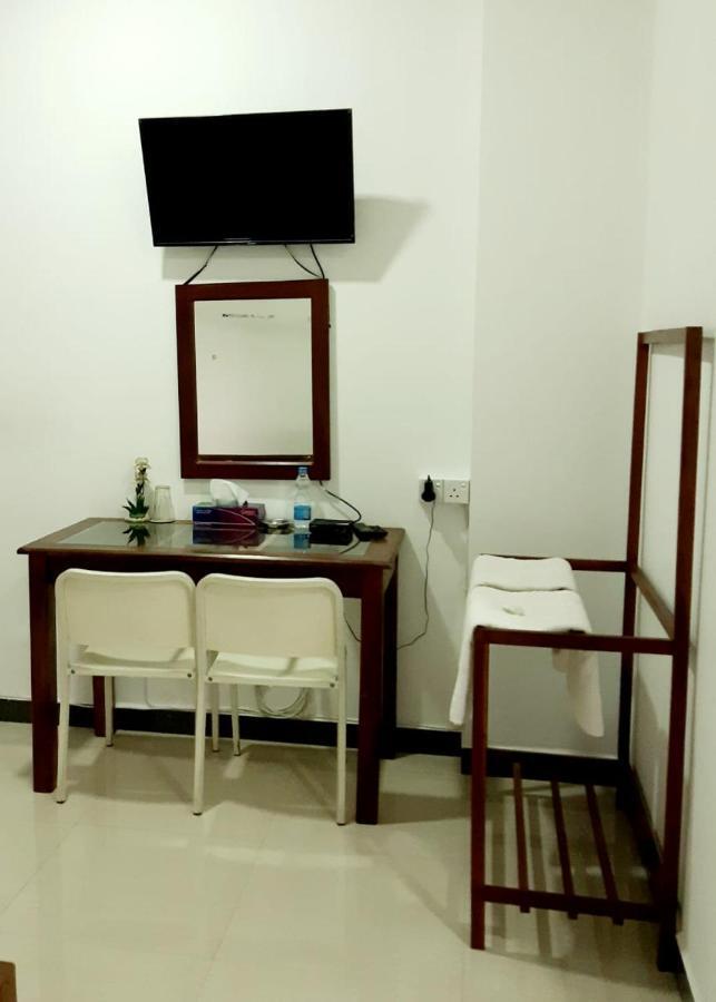 Kanora Lake Resort Maharagama Eksteriør billede