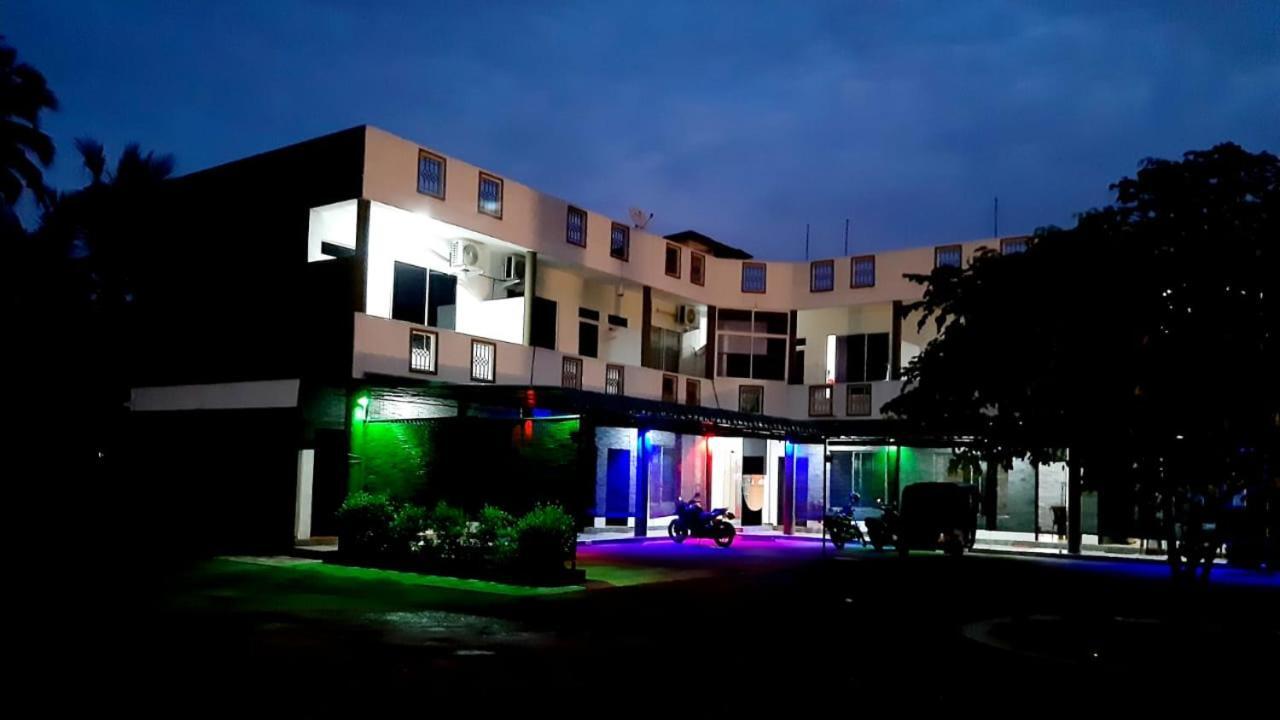Kanora Lake Resort Maharagama Eksteriør billede